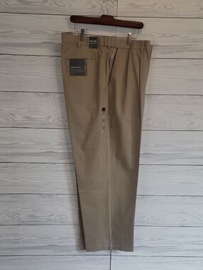 Covington Chinos Pleated Front in Khaki Tan 100% Cotton Mens Size 44" X 30" NWT